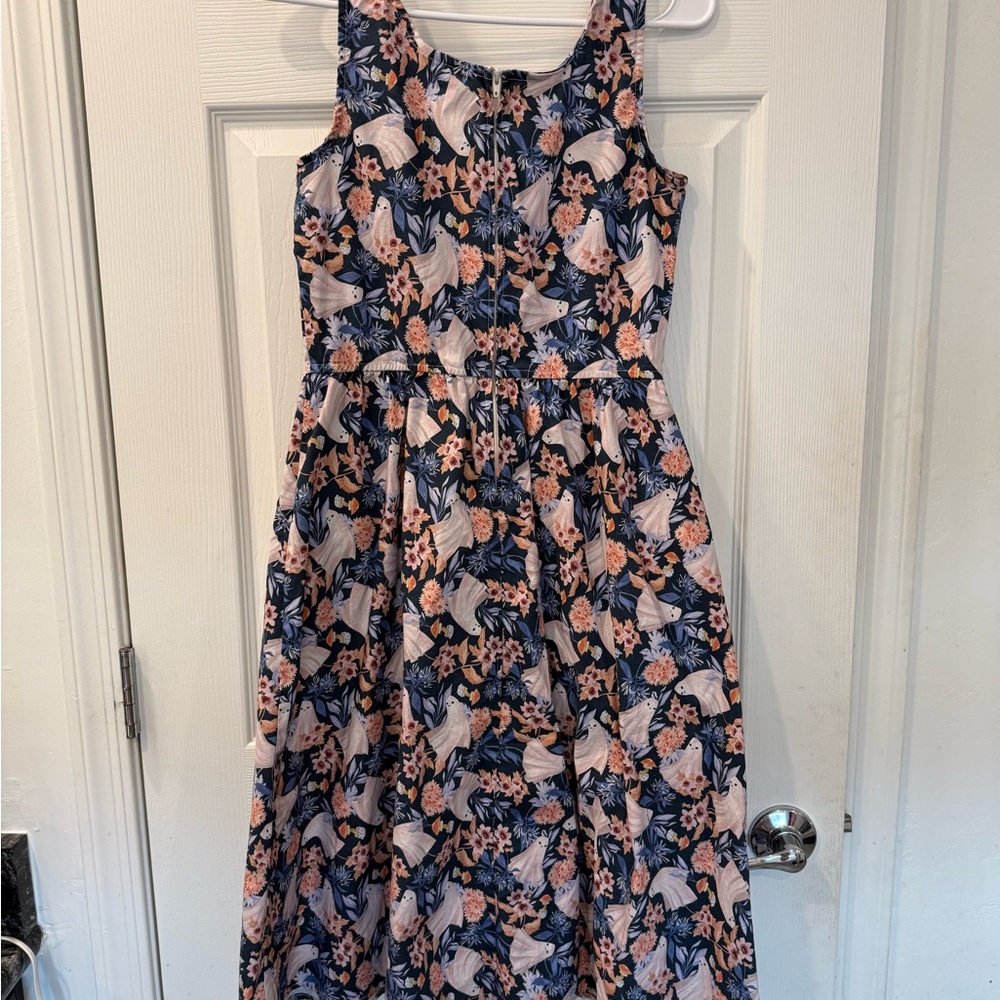 Retrolicious floral ghosts fit and flare dress - small - Picture 3 of 4